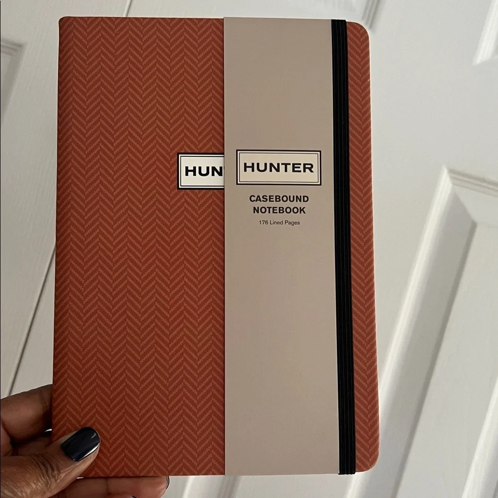 Hunter elegant brown